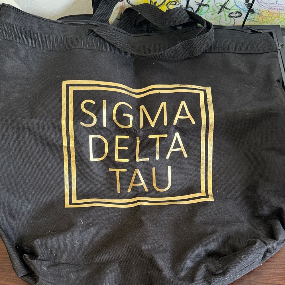 Sig delt Black and Gold Tote Bag